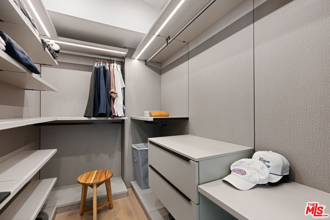 MLS #25606707 image #21