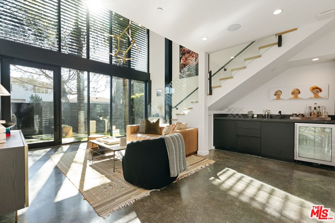 MLS #25606707 image #3