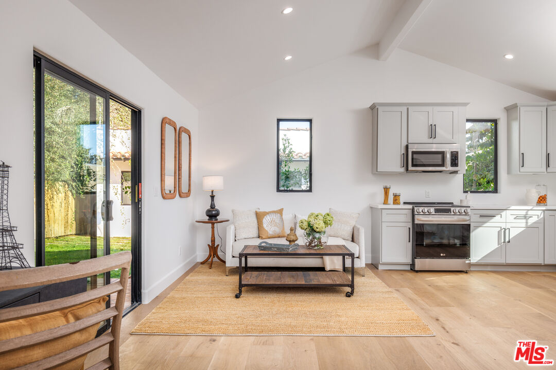 MLS #25606741 image #32