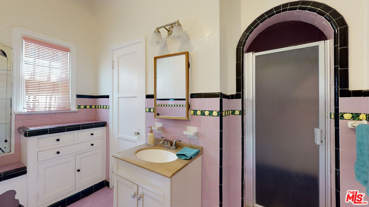 MLS #25606743 image #23