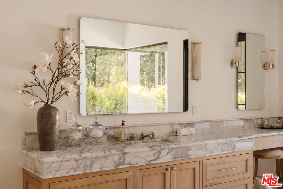 MLS #25606753 image #12