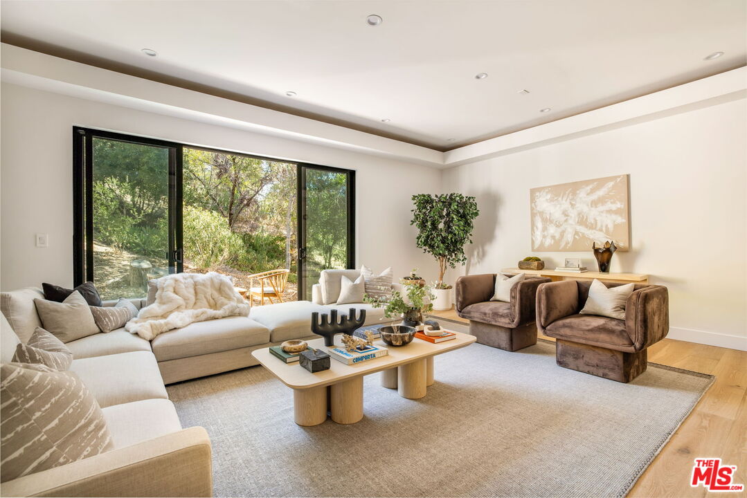 MLS #25606763 image #13