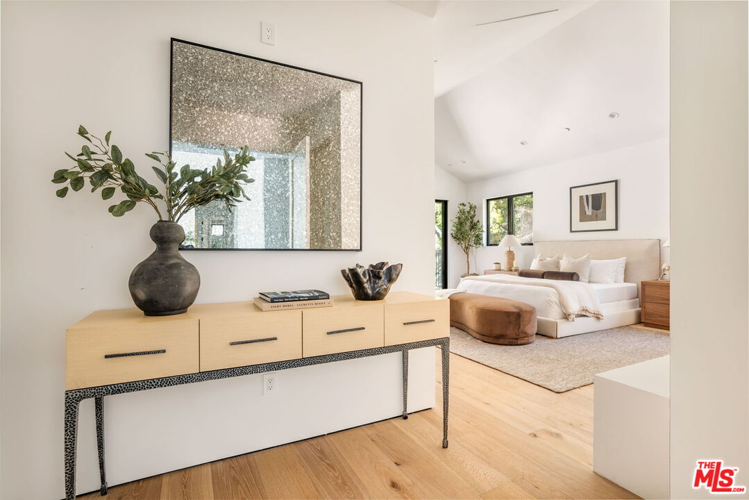 MLS #25606763 image #24