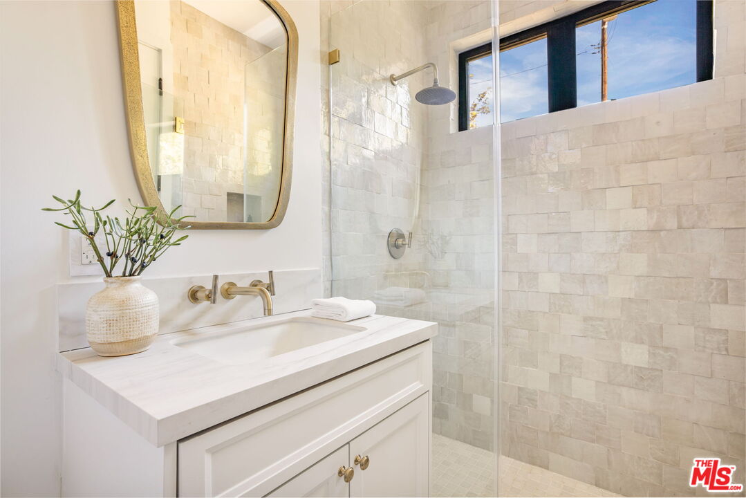 MLS #25606763 image #37