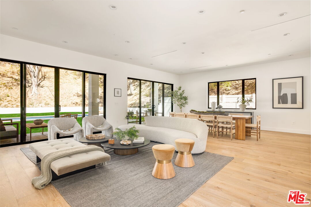 MLS #25606763 image #3