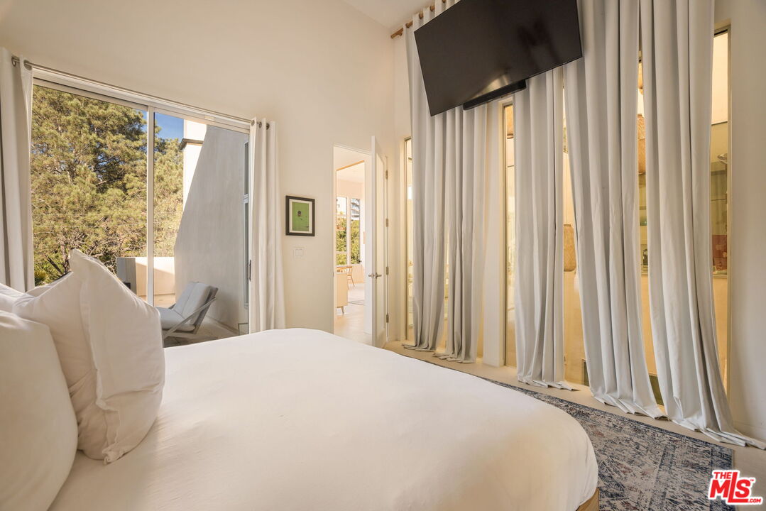 MLS #25606771 image #14