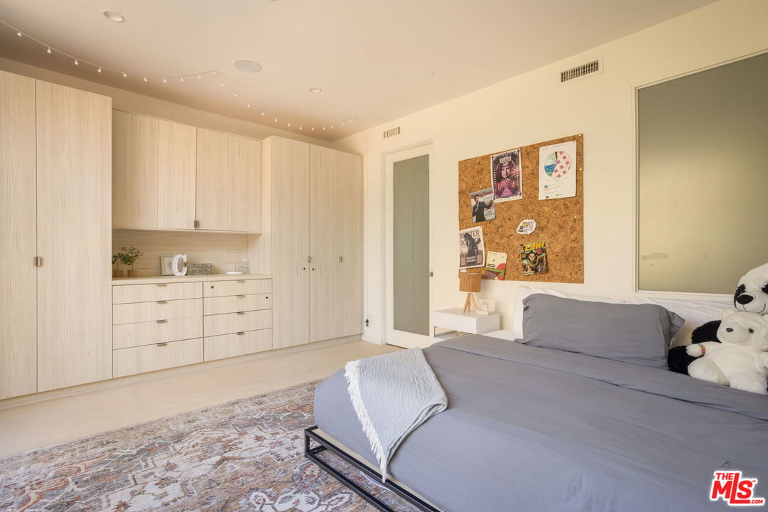 MLS #25606771 image #21