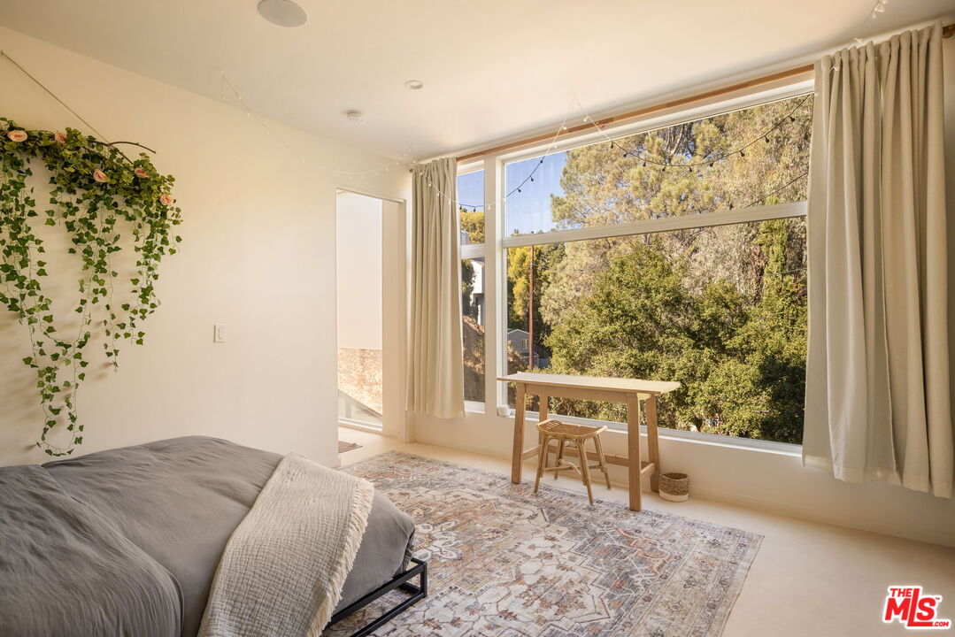 MLS #25606771 image #22