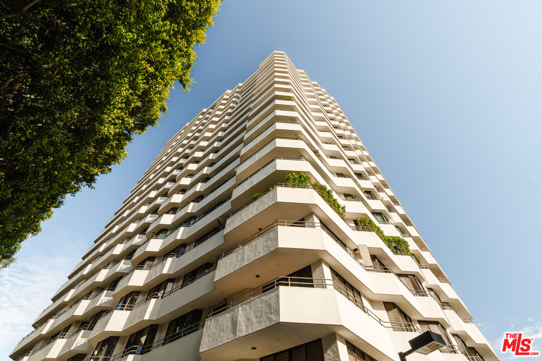 MLS #25606825 image #1