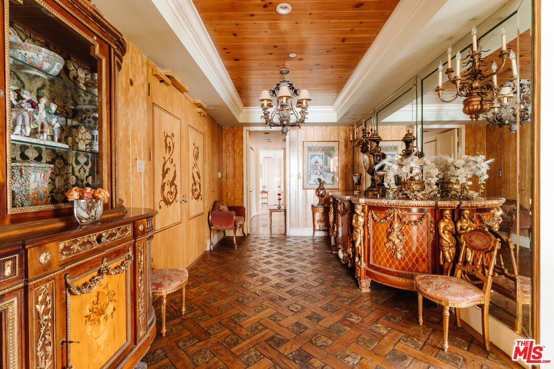 MLS #25606825 image #19