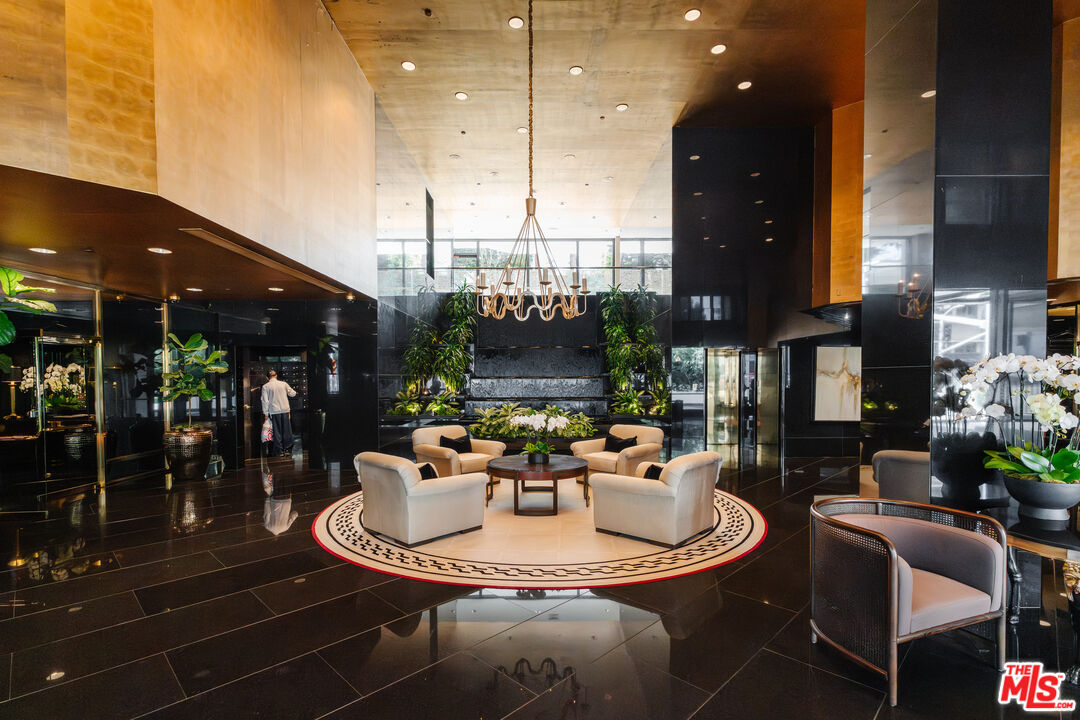 MLS #25606825 image #2