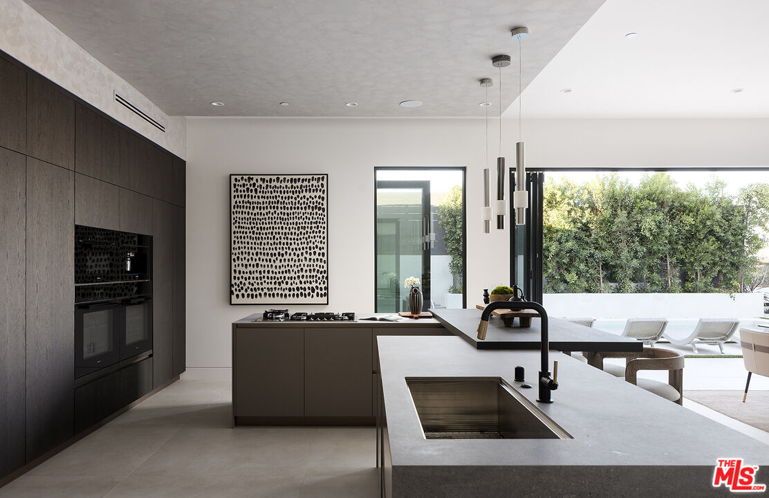 MLS #25606933 image #10