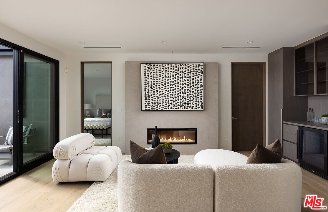 MLS #25606933 image #13