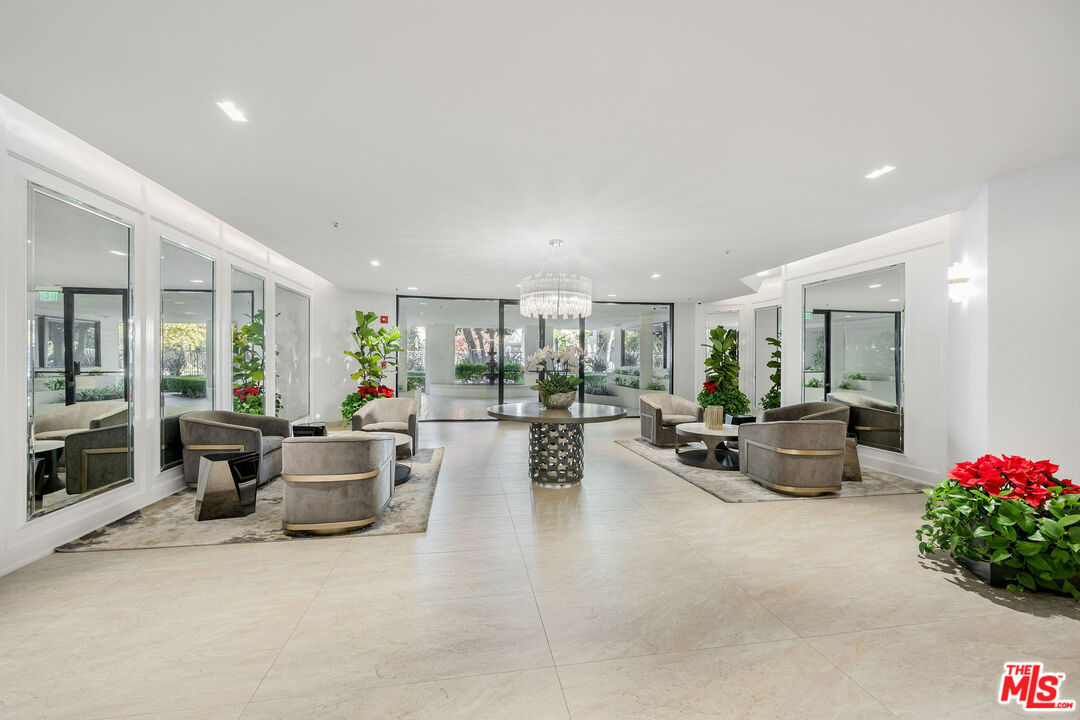 MLS #25607033 image #17