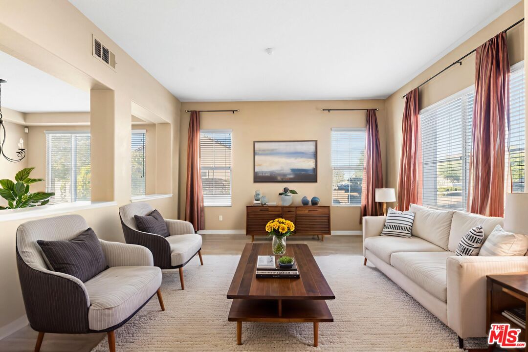 MLS #25607097 image #6