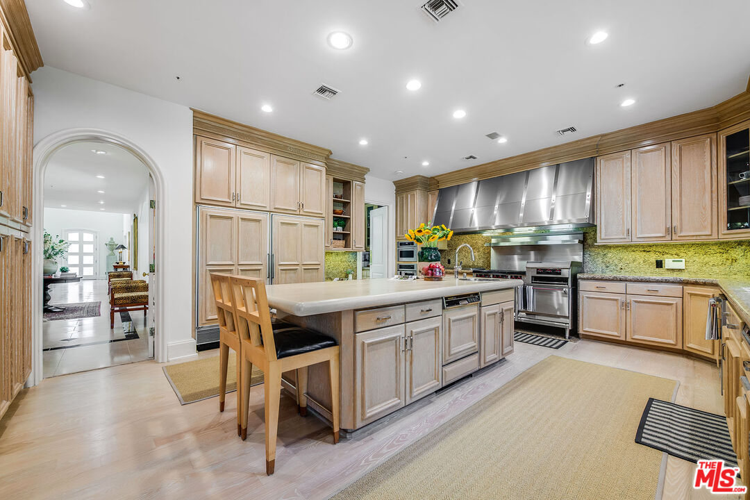 MLS #25607171 image #16