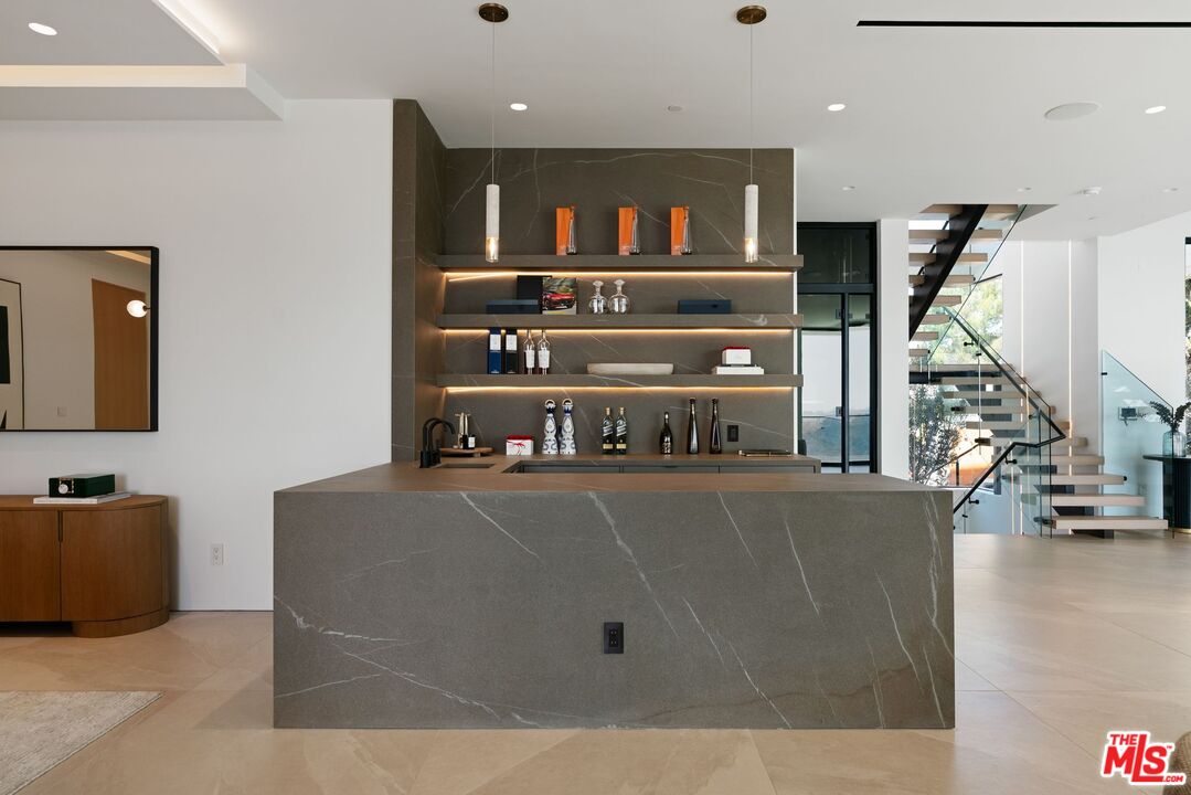 MLS #25607365 image #10