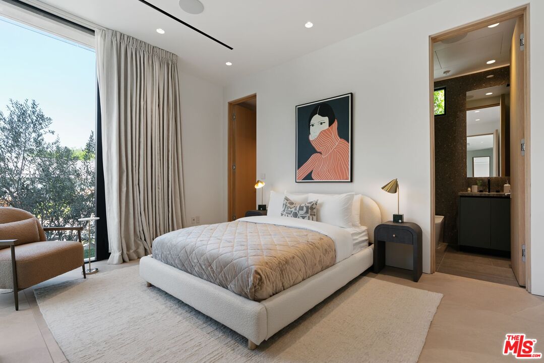 MLS #25607365 image #18