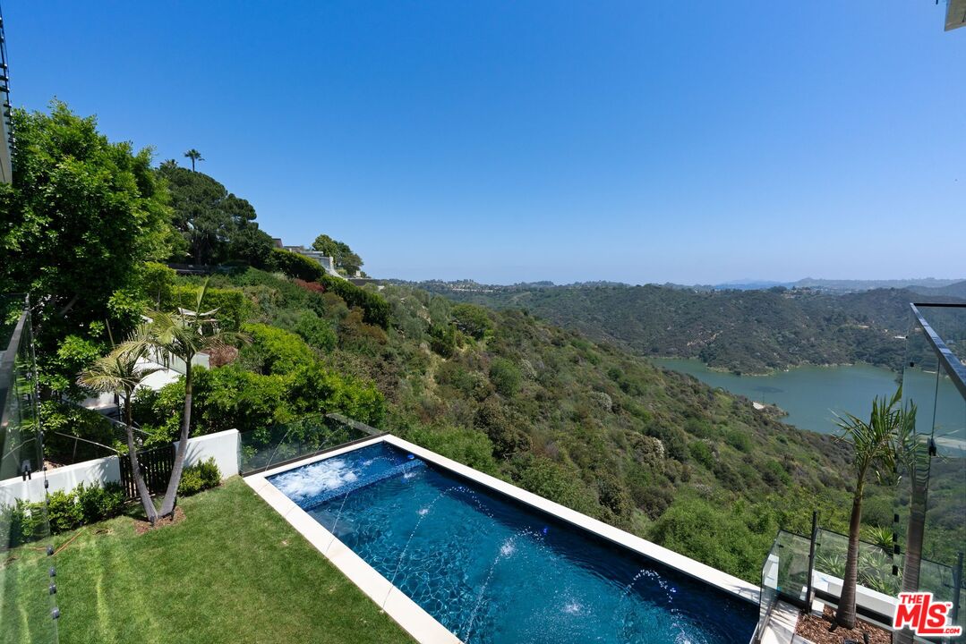 MLS #25607365 image #22