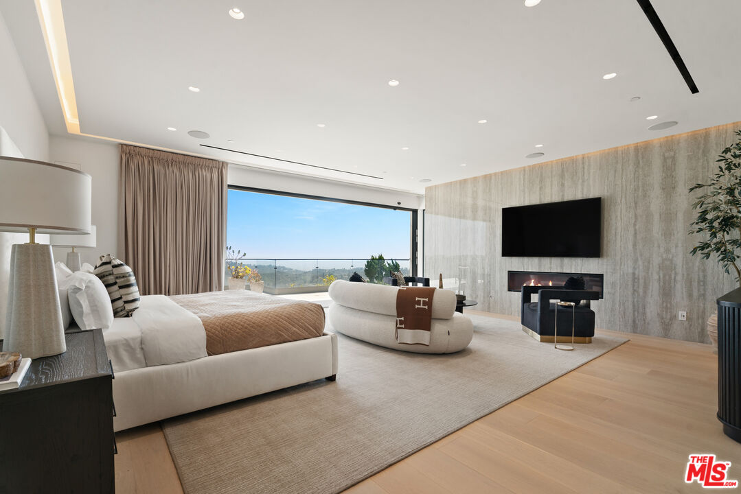 MLS #25607365 image #27