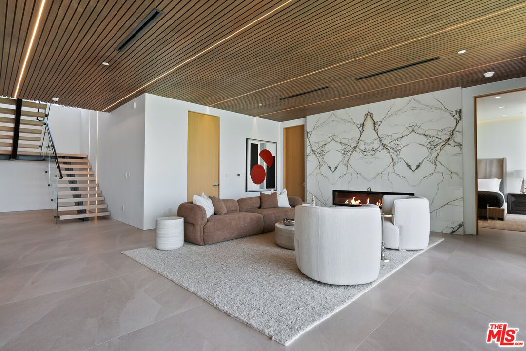 MLS #25607365 image #51