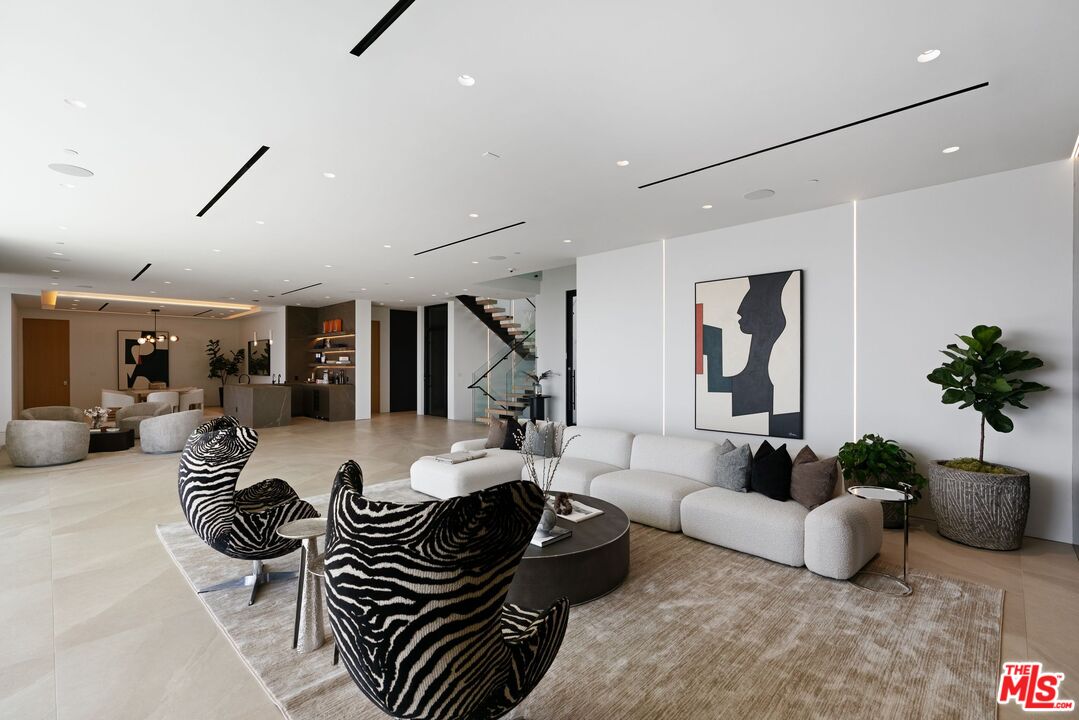 MLS #25607365 image #6