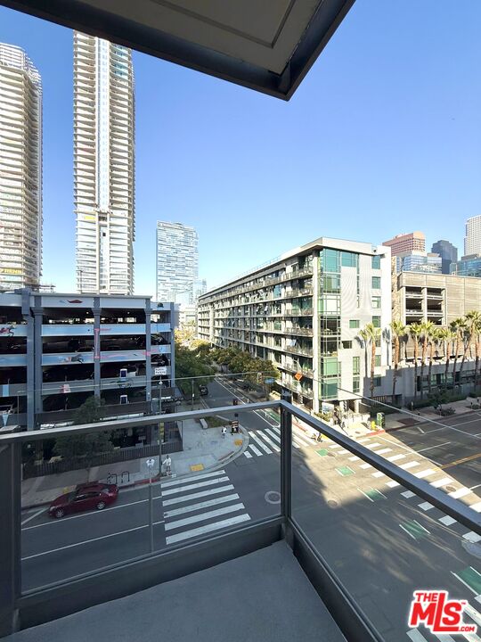 MLS #25607497 image #16