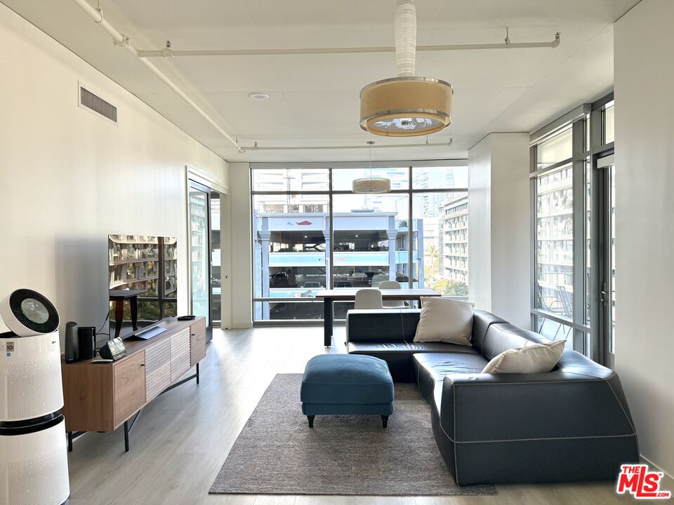 MLS #25607497 image #5