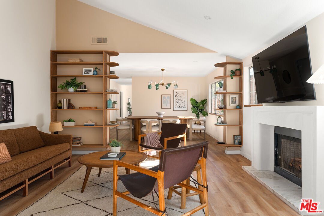 MLS #25607571 image #1