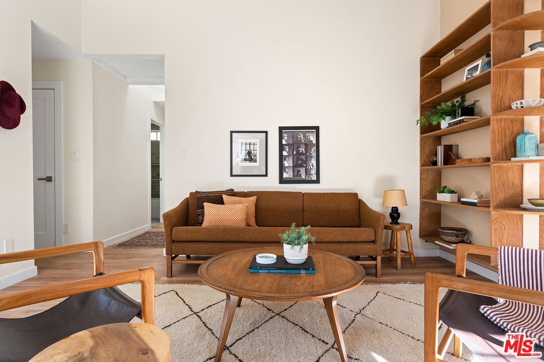 MLS #25607571 image #2