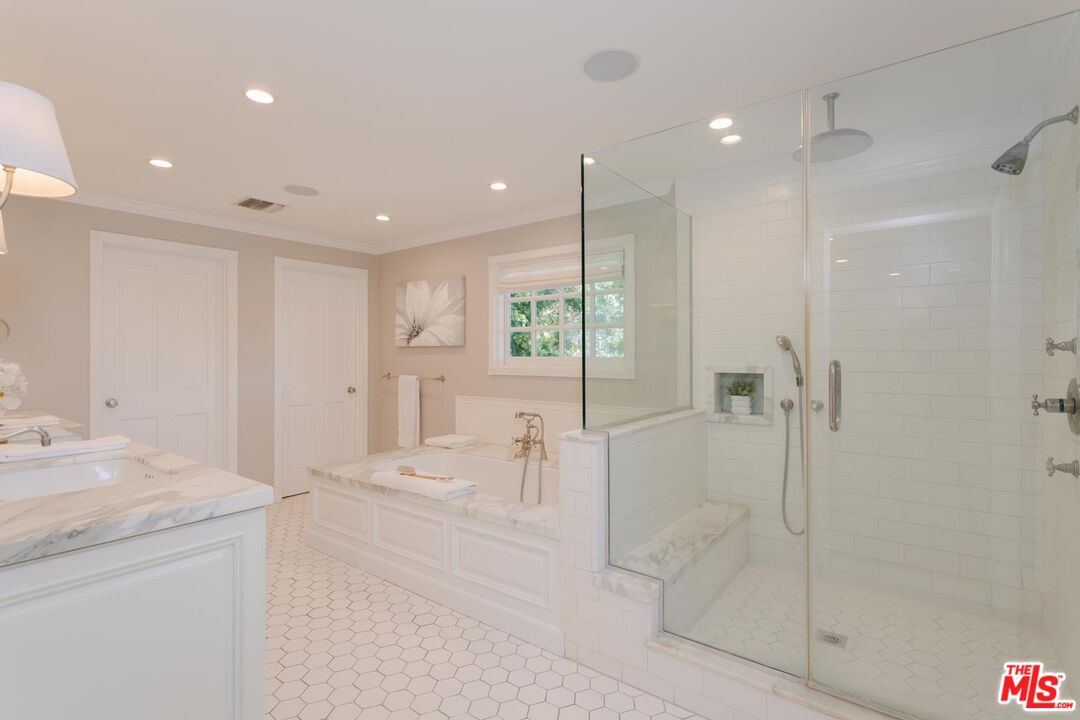 MLS #25607617 image #34