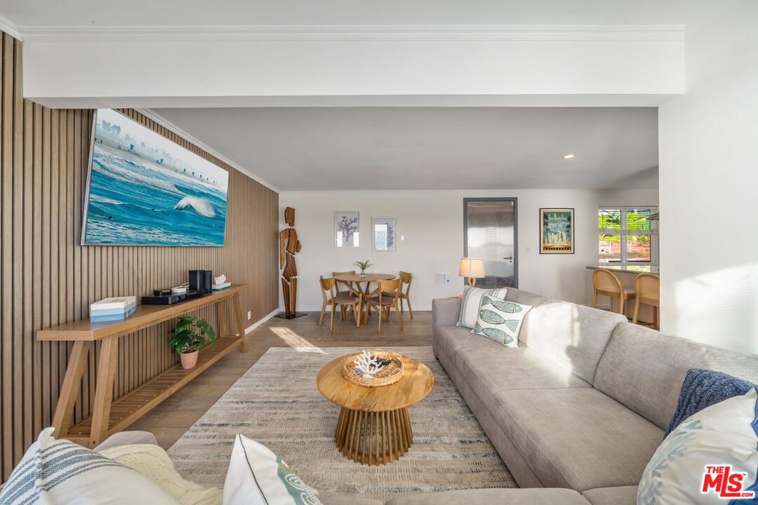 MLS #25607631 image #14