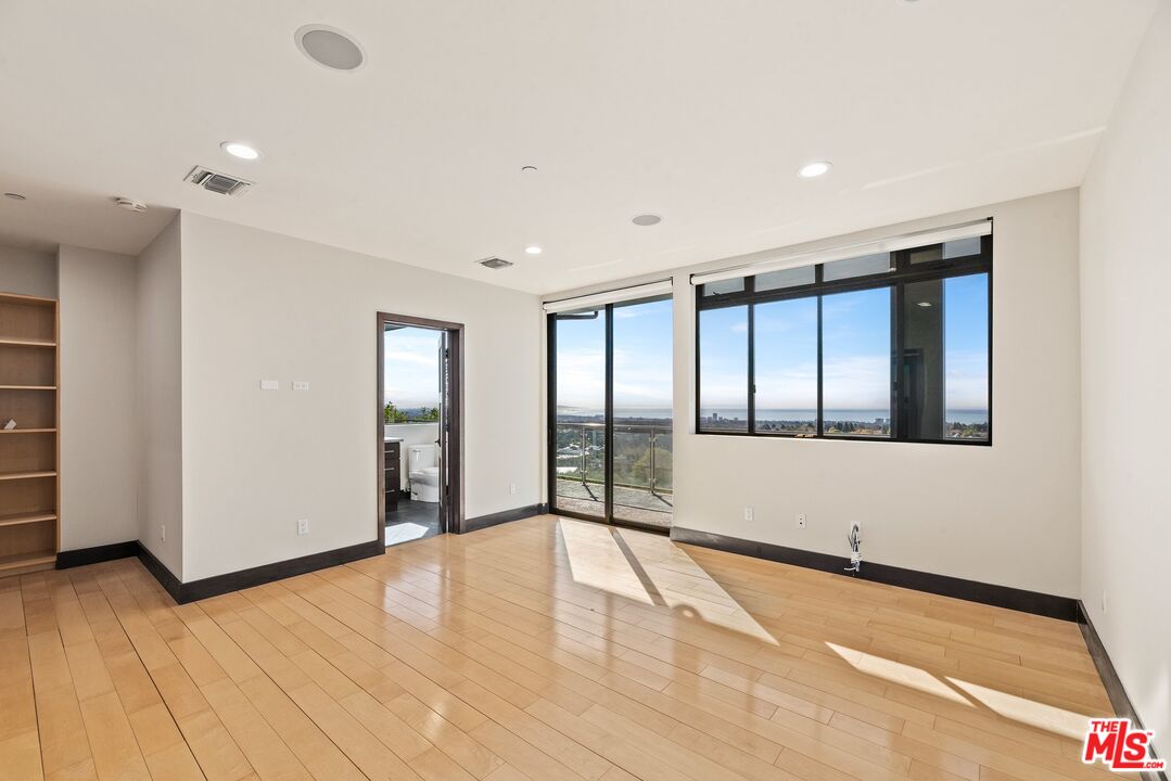 MLS #25607775 image #15