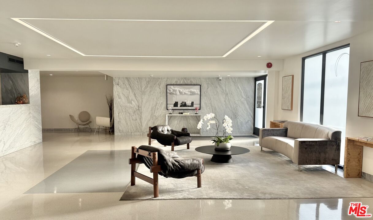 MLS #25607795 image #16