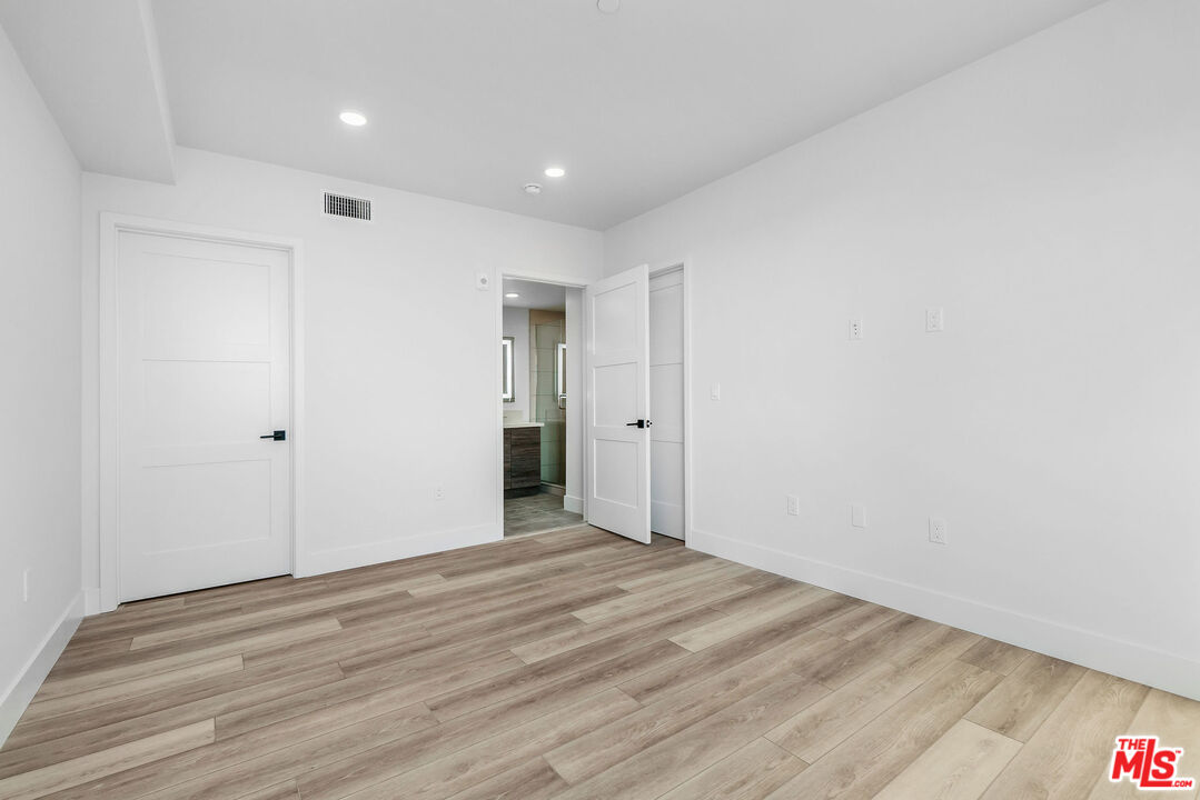 MLS #25607965 image #30