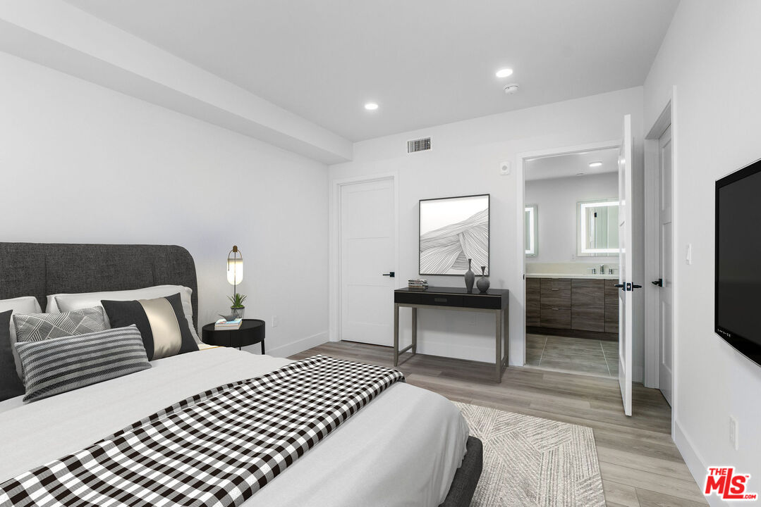 MLS #25607965 image #3