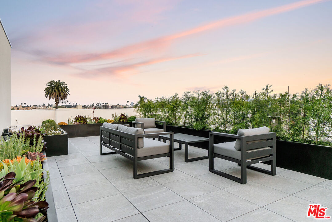 MLS #25607965 image #8