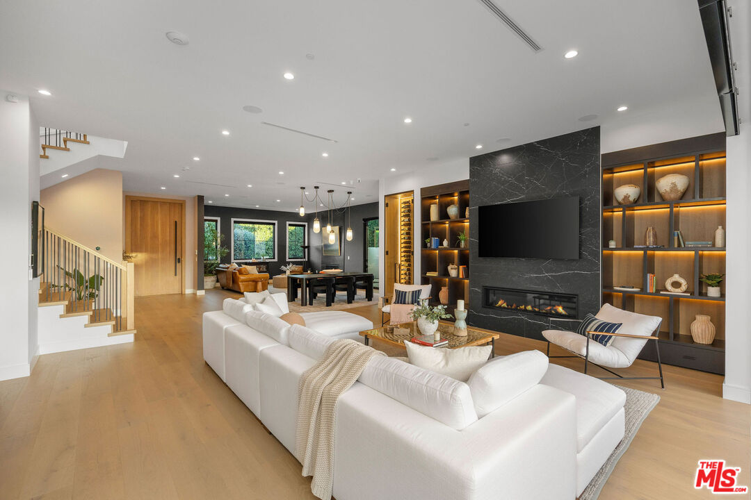 MLS #25608149 image #18