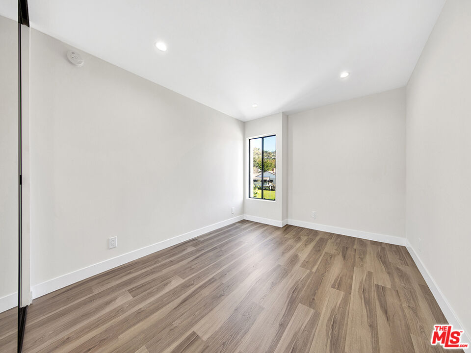 MLS #25608171 image #14