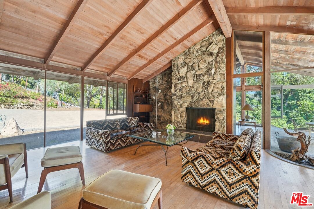 MLS #25608187 image #3