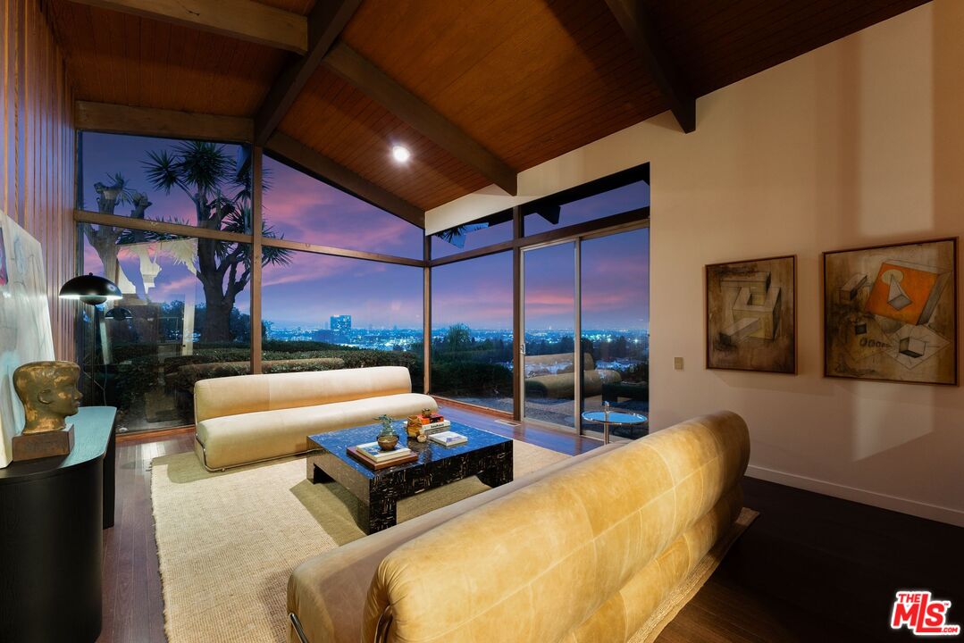 MLS #25608205 image #0