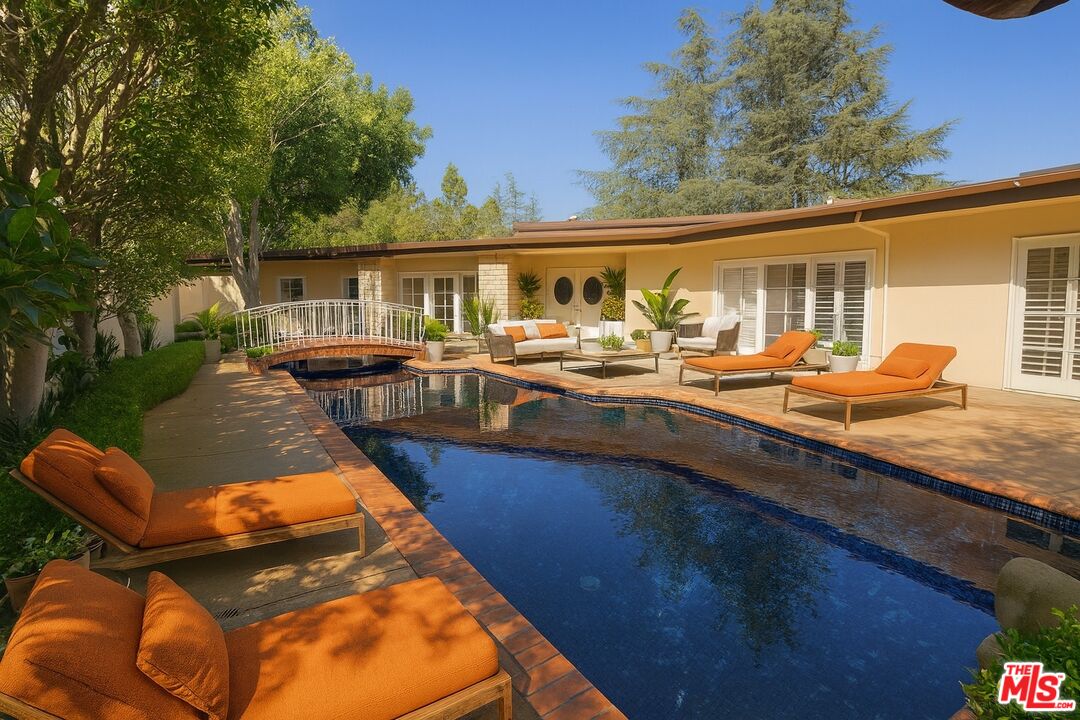 MLS #25608251 image #2