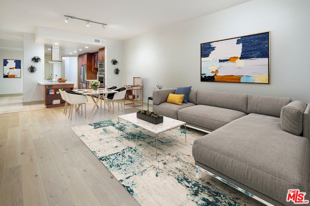 MLS #25608311 image #0