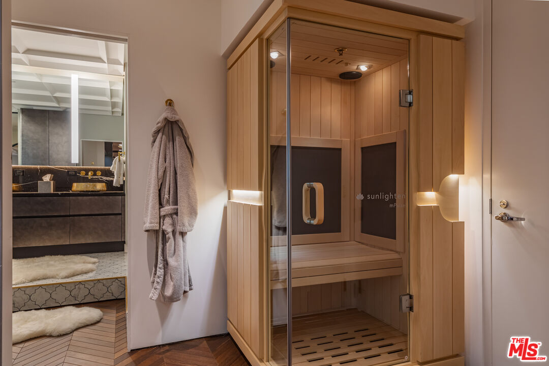 MLS #25608347 image #22