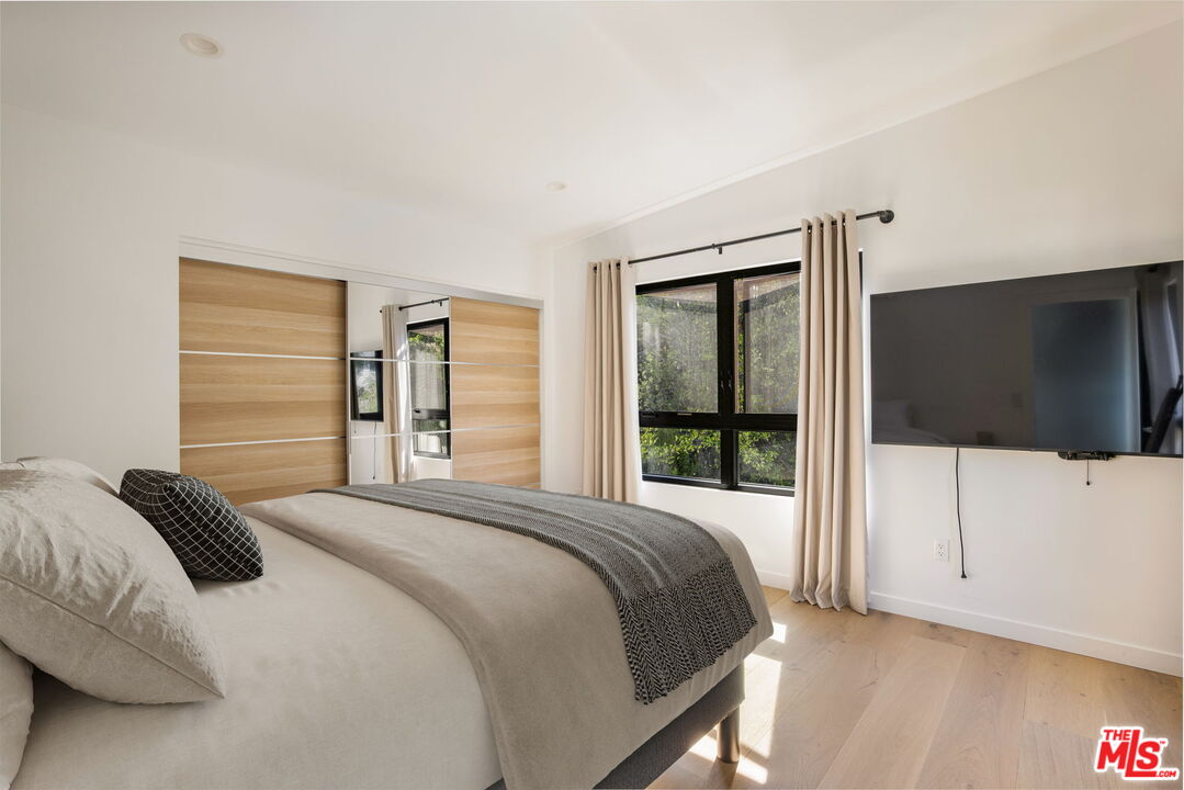 MLS #25608367 image #24