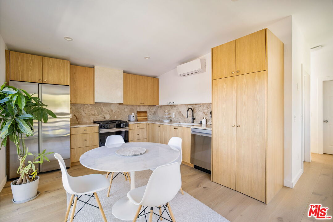 MLS #25608367 image #27