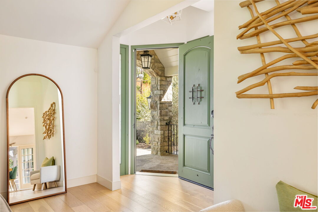 MLS #25608367 image #3