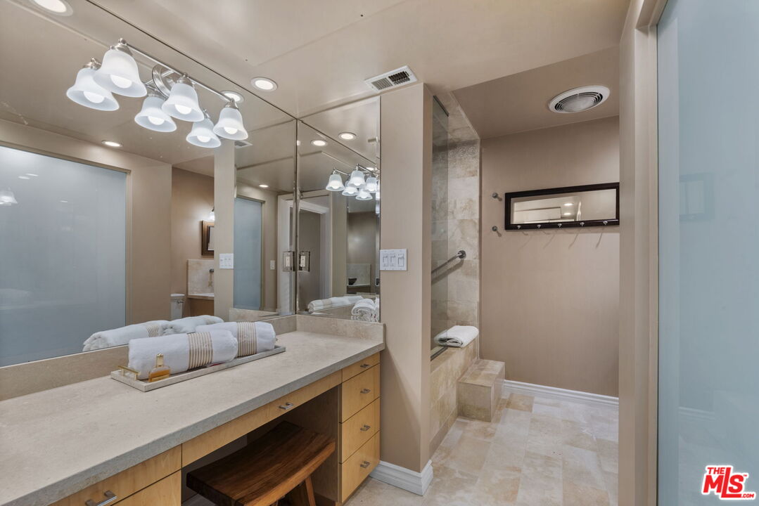 MLS #25608397 image #17