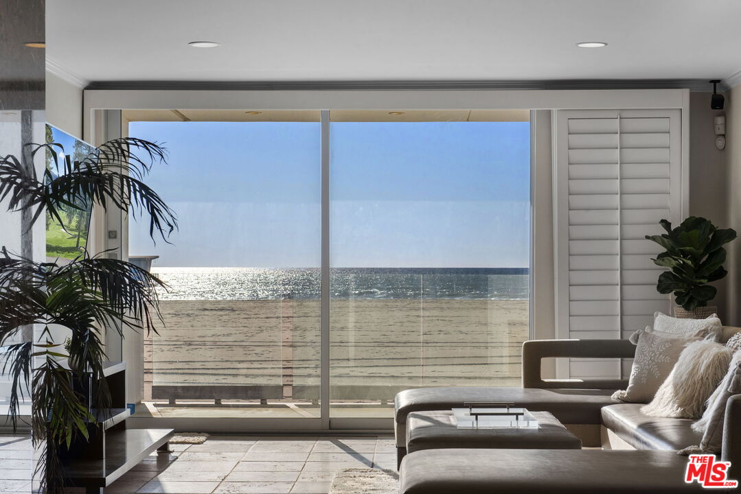 MLS #25608397 image #1