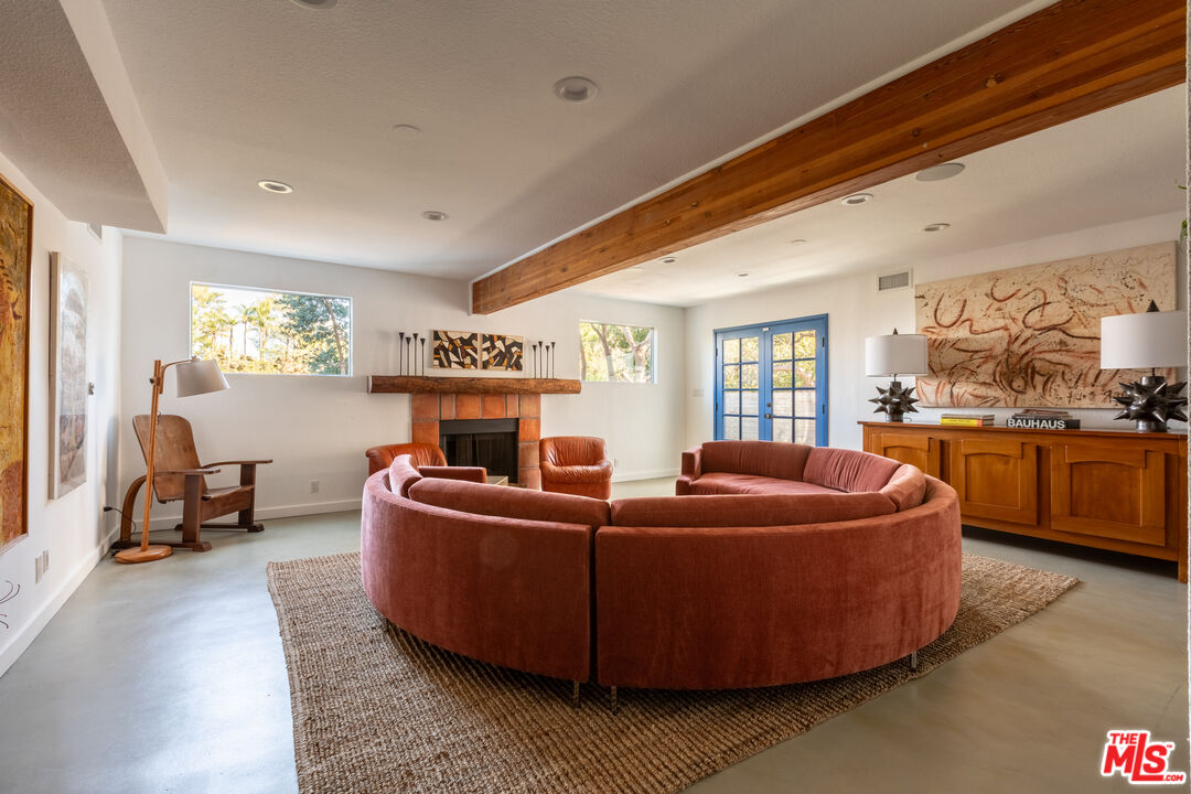 MLS #25608415 image #25